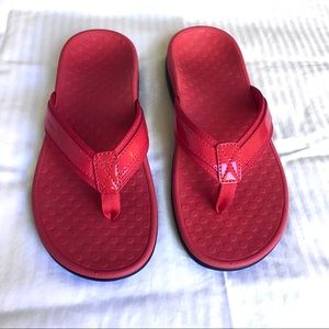 Vionic Tide ll sz 6 Sandal New cherry